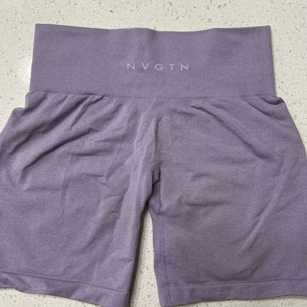Nvgtn pro lilac seamless shorts - Picture 2 of 7